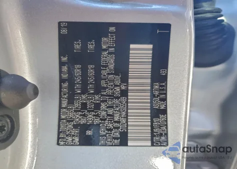 2019 Toyota Highlander Le z USA, uszkodzony, nr VIN 5TDZARFH4KS055489